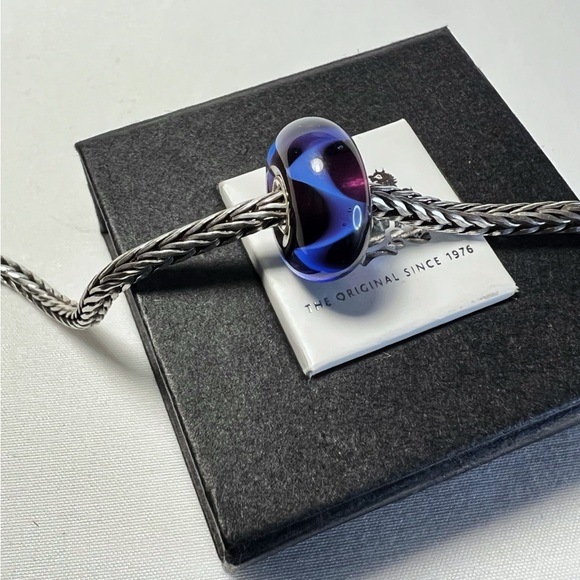 Trollbeads Purple Wave Bead - Picture 1 of 3